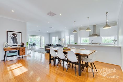 Property photo of 90 The Esplanade Taylors Hill VIC 3037