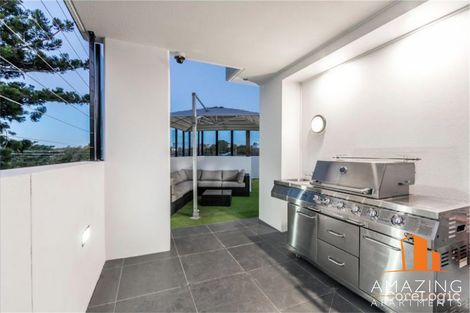 Property photo of 3 Harrys Road Taringa QLD 4068