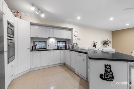Property photo of 10 Northlakes Drive Elanora QLD 4221