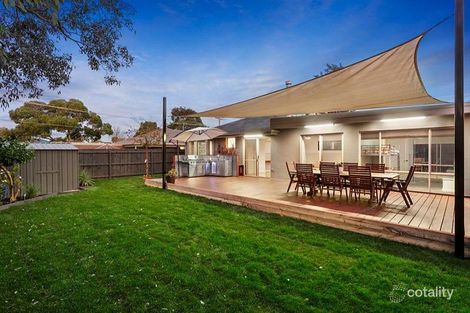 Property photo of 15 Glenway Drive Dingley Village VIC 3172