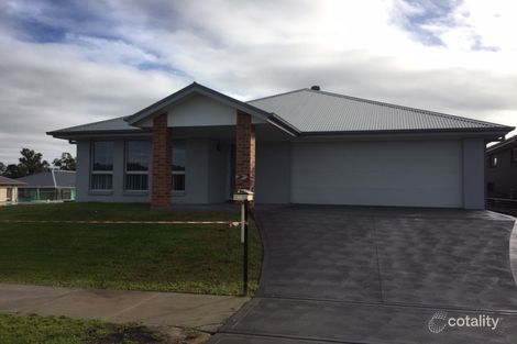 13 Moylan Vsta, North Rothbury, NSW 2335