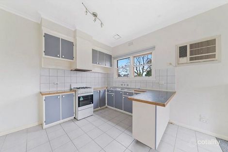 Property photo of 40 Lyall Street Cranbourne VIC 3977