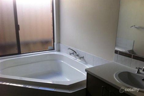 Property photo of 23 Kembla Circle Madeley WA 6065