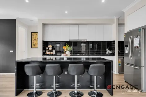 Property photo of 59 Kingdom Boulevard Weir Views VIC 3338