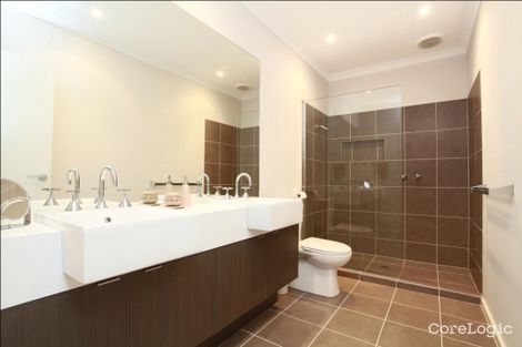 Property photo of 17 Jamieson Terrace Taylors Hill VIC 3037