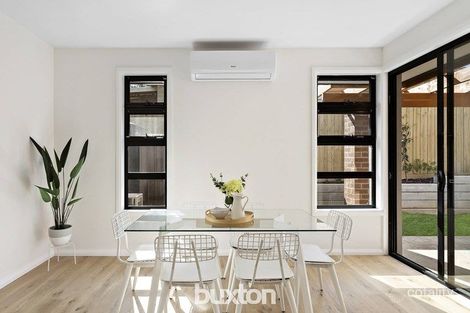 Property photo of 2/21 Surrey Road Mount Waverley VIC 3149