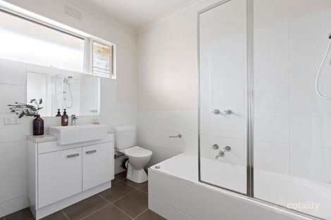 Property photo of 16/4 Parkside Street Elsternwick VIC 3185