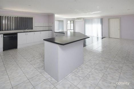 Property photo of 110 Reema Boulevard Endeavour Hills VIC 3802