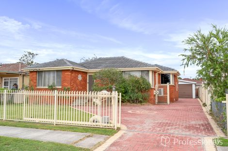 38 Weir Cres, Lurnea, NSW 2170