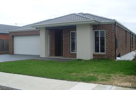 16 Basken Dr, South Morang, VIC 3752