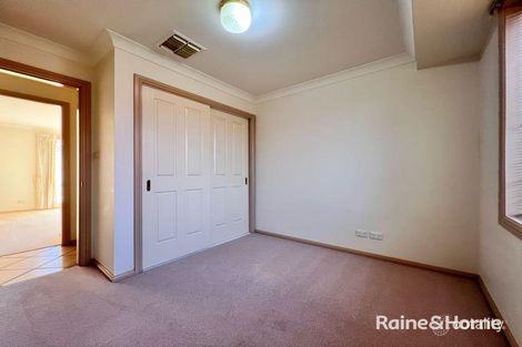 Property photo of 19 Wahroonga Drive Hillvue NSW 2340