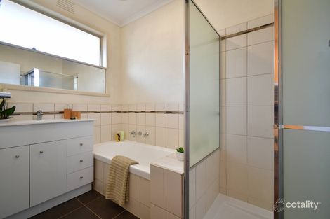 Property photo of 2/7 Milleara Road Keilor East VIC 3033