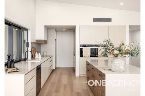 Property photo of 12 Lawrence Avenue Gobbagombalin NSW 2650