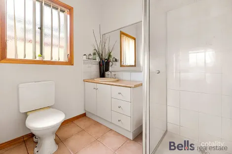 Property photo of 23 Lansdowne Road Cairnlea VIC 3023