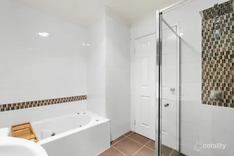 Property photo of 27 Cohuna Drive Armadale WA 6112