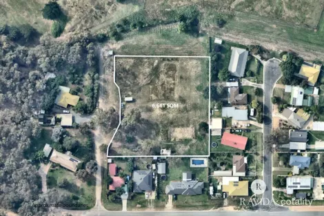 Property photo of 2 Barkly Street Chiltern VIC 3683