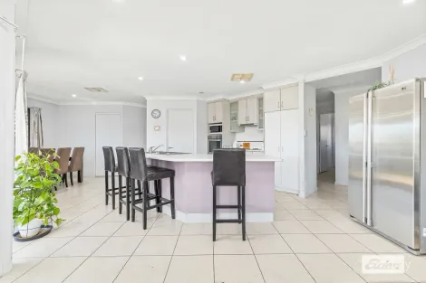 Property photo of 3 Blue Gums Drive Emerald QLD 4720