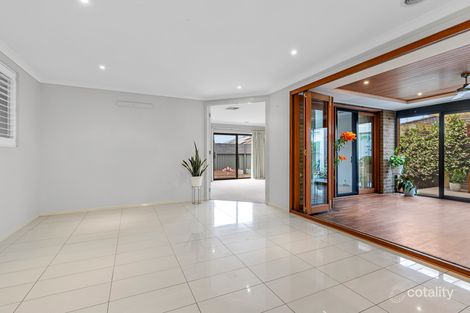 Property photo of 16 Hummingbird Boulevard Tarneit VIC 3029