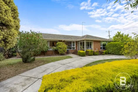 1795 Sturt St, Alfredton, VIC 3350