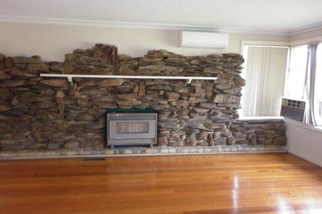 Property photo of 33 Broadoak Street Springvale South VIC 3172