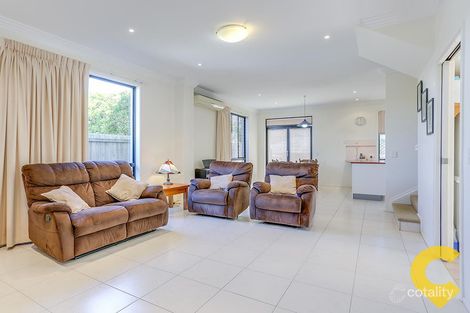 2/15 Twelfth Ave, Brighton, QLD 4017