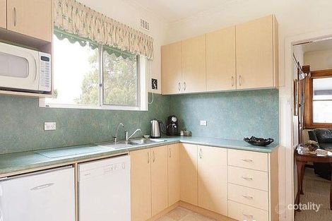 Property photo of 50 Fourth Avenue Rosebud VIC 3939