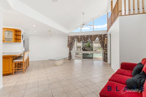 Property photo of 5 Kempsey Place Bossley Park NSW 2176