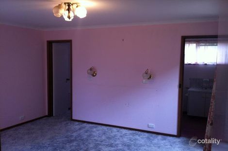 Property photo of 15 Jeffrey Avenue Flora Hill VIC 3550