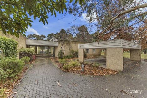 33 Thesiger Ct, Deakin, ACT 2600