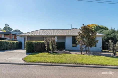 4 Woodward St, Wy Yung, VIC 3875