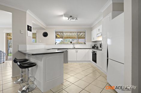 Property photo of 2 Carley Close Hunterview NSW 2330