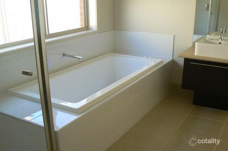 Property photo of 5 Creekside Close Jackass Flat VIC 3556