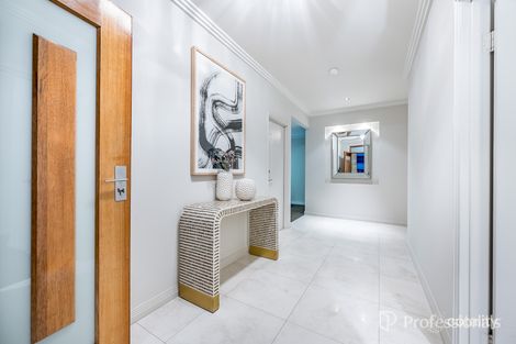 Property photo of 6 Topsail Loop Alkimos WA 6038