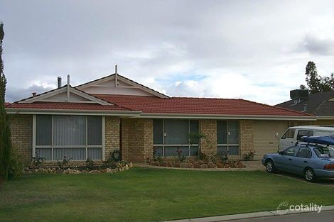 Property photo of 8 Ivythorne Grove Kiara WA 6054