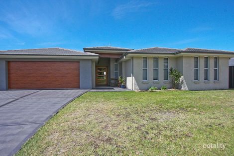 22 John Darling Ave, Belmont North, NSW 2280