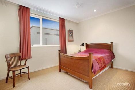 Property photo of 2/178 Brougham Street Kew VIC 3101