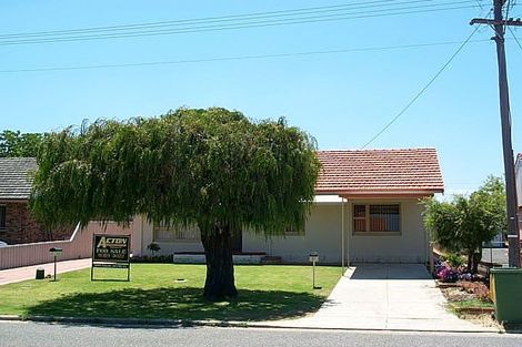 17a Fifth St, Bicton, WA 6157