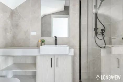 Property photo of 2/98 Summerhill Road Reservoir VIC 3073