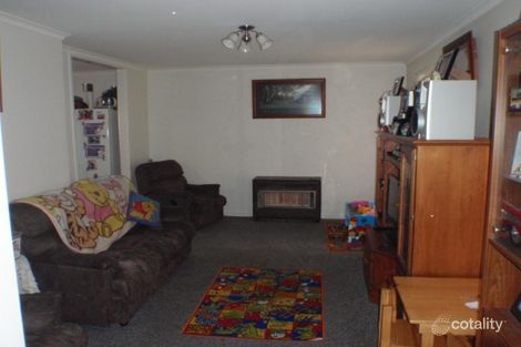 Property photo of 37 Langstaffe Drive Wendouree VIC 3355