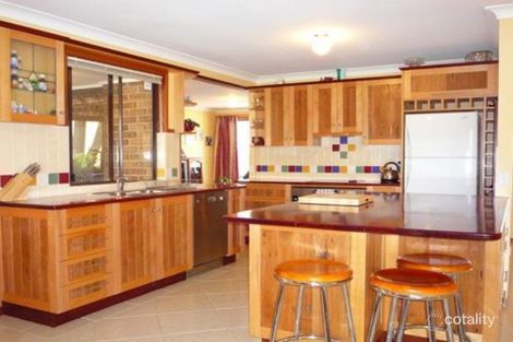 Property photo of 30 Scarborough Circuit Albion Park NSW 2527
