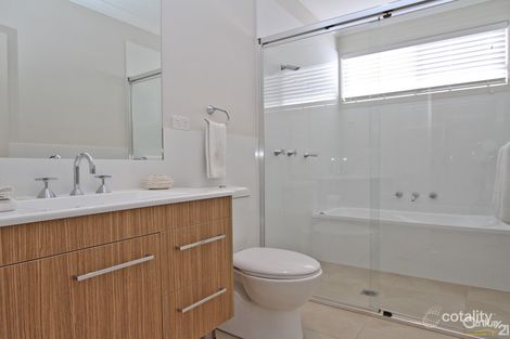 Property photo of 5 Frenchmans Way Caves Beach NSW 2281