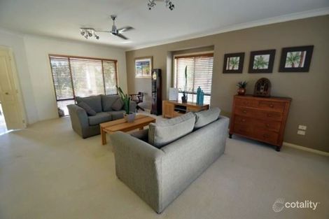 Property photo of 4 Respall Way Arundel QLD 4214