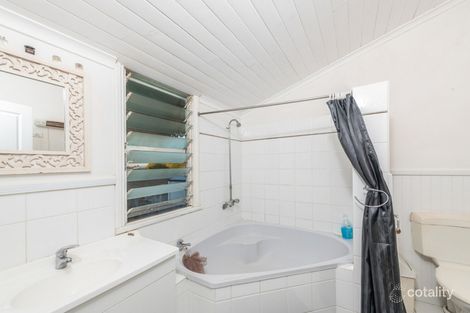 Property photo of 1585 Moore Park Road Gooburrum QLD 4670