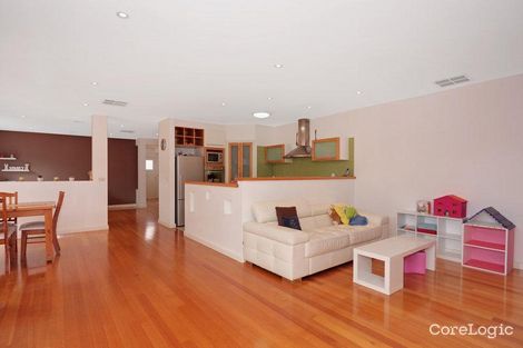 Property photo of 6 The Gums South Morang VIC 3752
