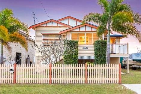 3a Smith St, Urangan, QLD 4655