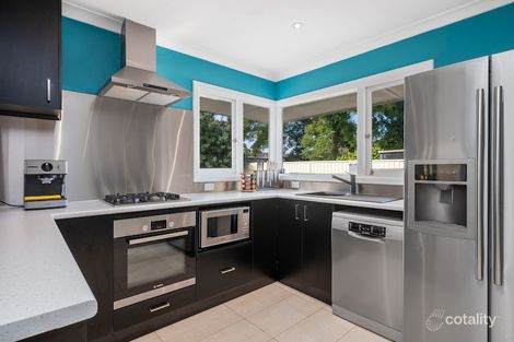 Property photo of 6 Drayton Court Kelmscott WA 6111