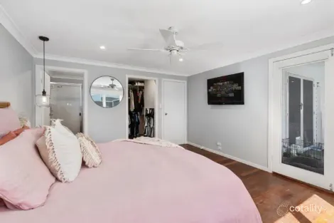 Property photo of 64 Coombe Avenue Hope Island QLD 4212
