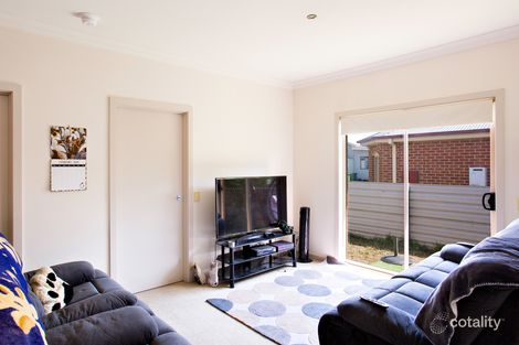 Property photo of 2/2A Luth Street Sebastopol VIC 3356
