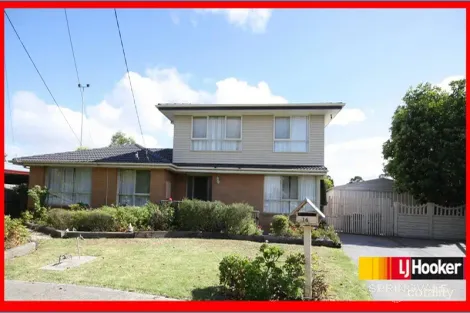 Property photo of 14 Beach Court Keysborough VIC 3173
