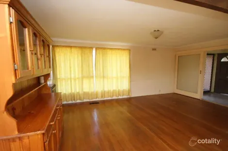 Property photo of 14 Beach Court Keysborough VIC 3173